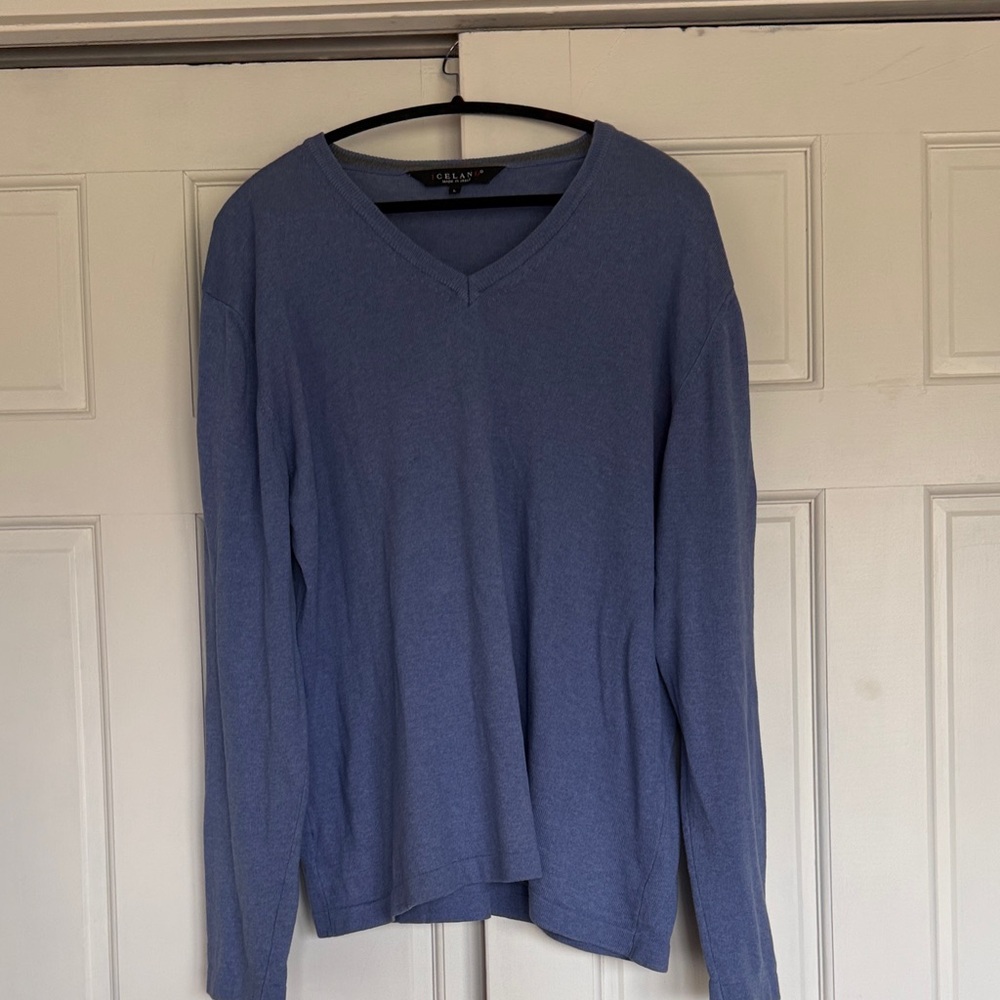 Iceland Men's Classic Blue V-Neck Sweater